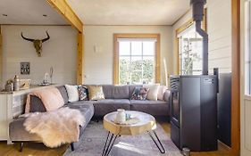 Beautiful Holiday Home With Private Terrace