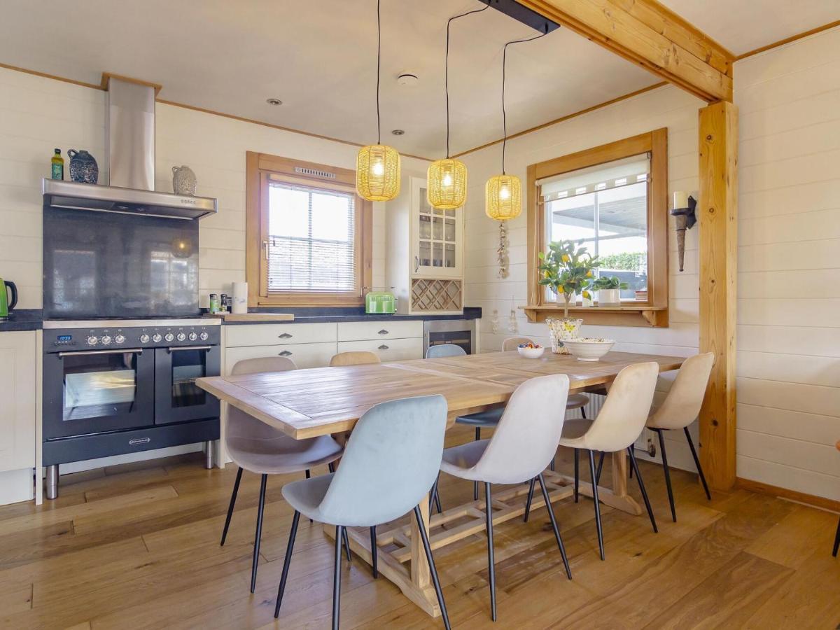 Beautiful Holiday Home With Private Terrace Kropswolde エクステリア 写真