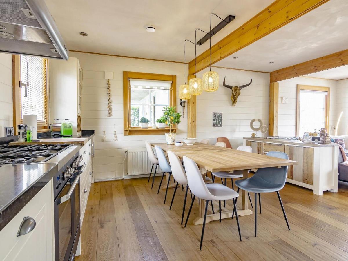 Beautiful Holiday Home With Private Terrace Kropswolde エクステリア 写真
