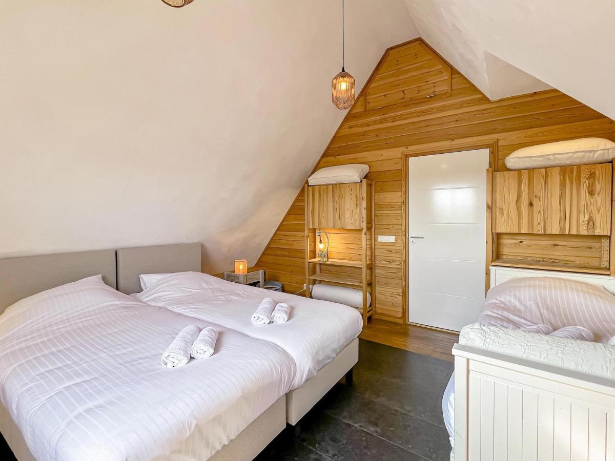 Beautiful Holiday Home With Private Terrace Kropswolde エクステリア 写真