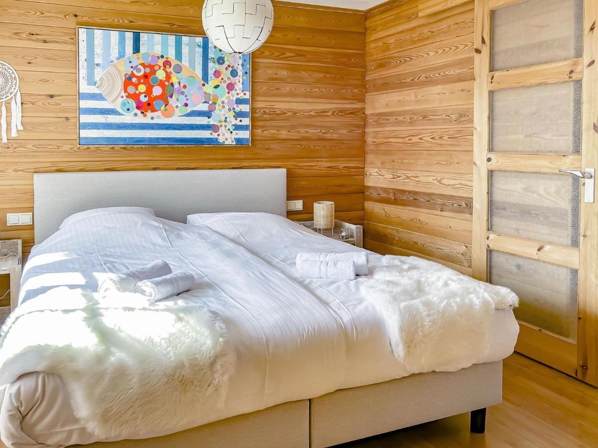 Beautiful Holiday Home With Private Terrace Kropswolde エクステリア 写真